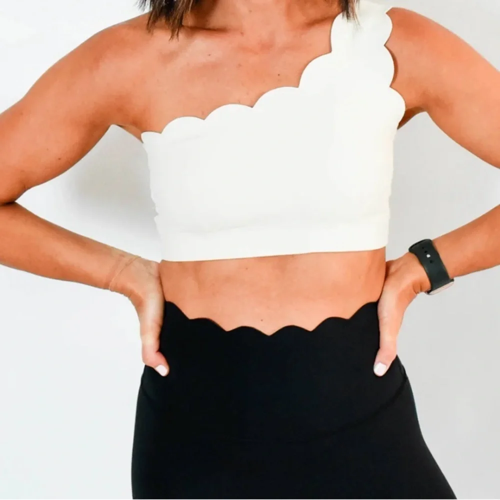 🔥SALE Juneberry Apparel Scalloped One Shoulder Bra